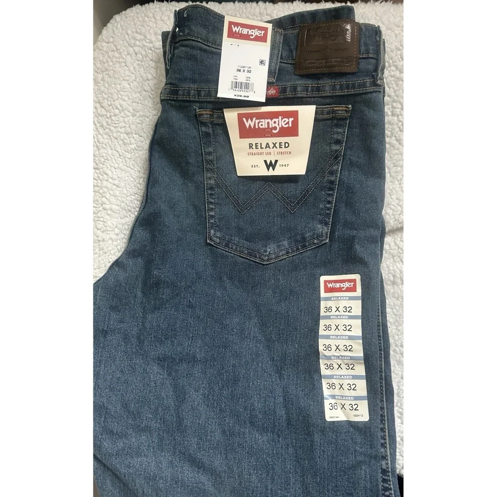 Wrangler Relaxed Fit Rugged Wear NWT Jeans 36x32 Blue Office‎ Work Rodeo NWT
